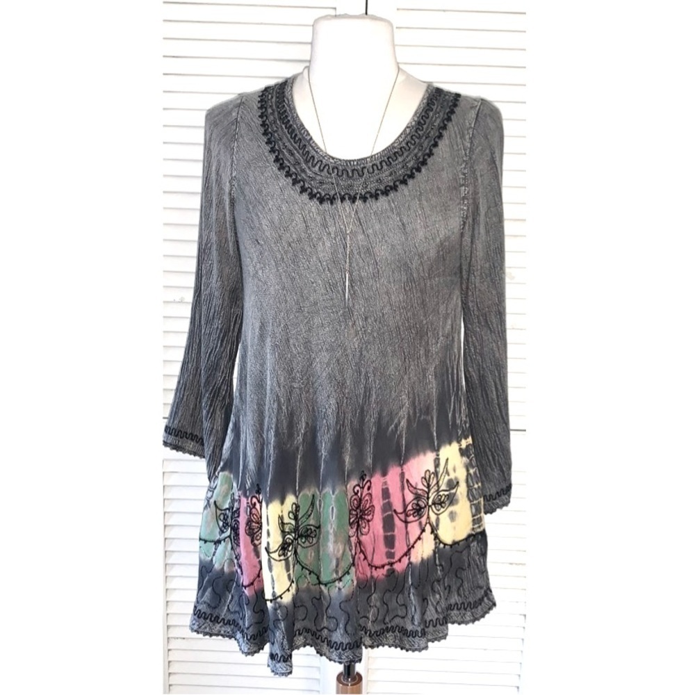Vintage India Boutique Gray, yellow, green and Pink Tunic